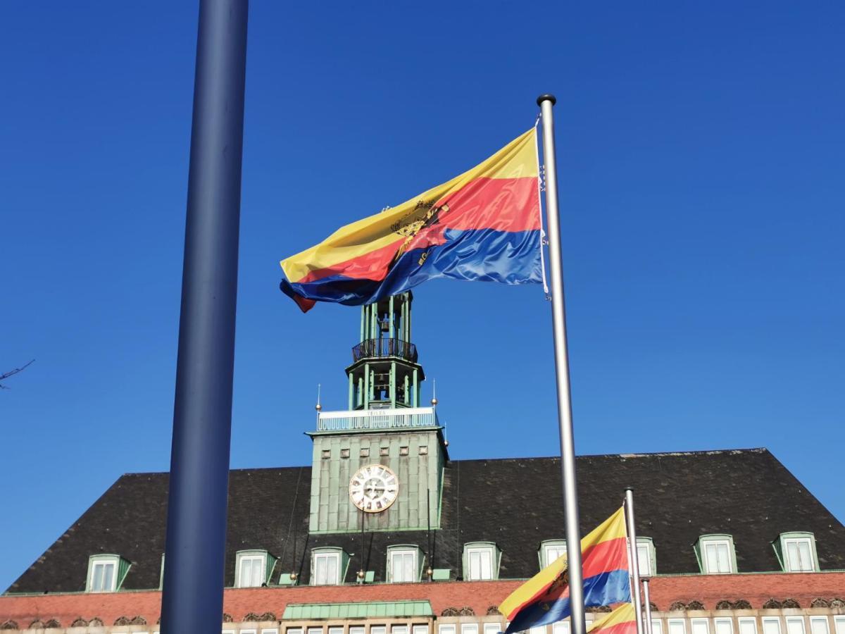 Up Wulkje21 Neu Renovierte Wohnung Mit Pkw Stellplatz Emden Kültér fotó